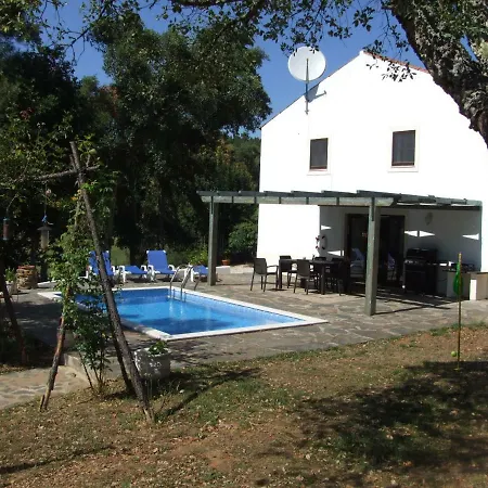 Casa Dos Cavalos * Serta